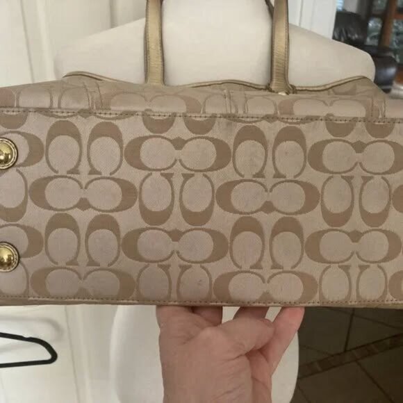 Coach "Signature" Purse - Picture 3 of 10